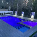 Lux Barcelona Villa *